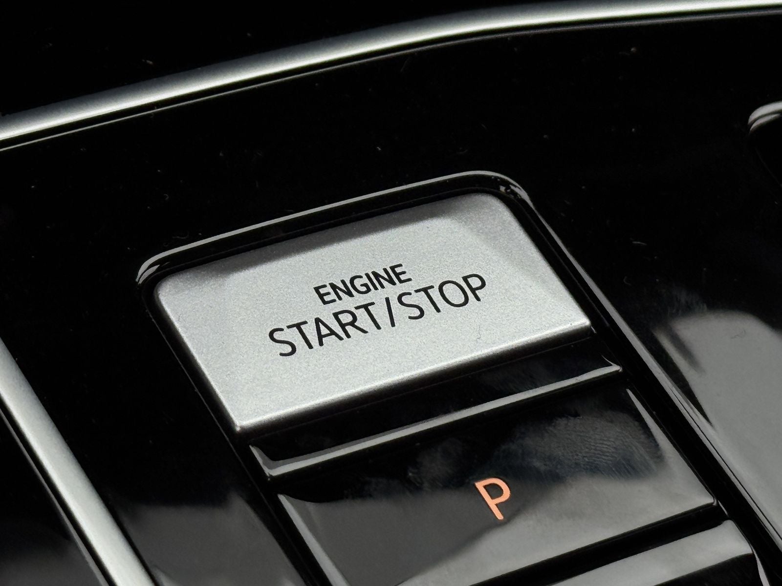 2026 Volkswagen Golf R 2.0T