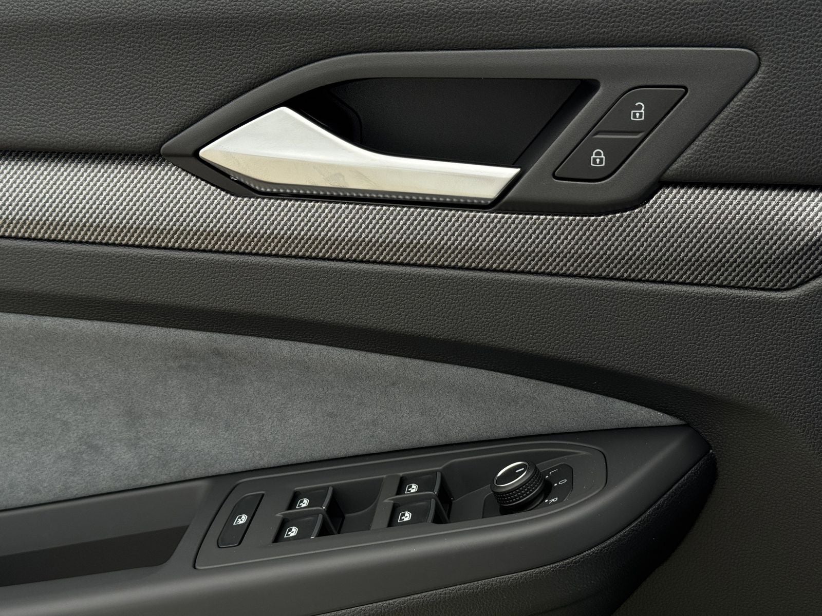 2026 Volkswagen Golf R 2.0T