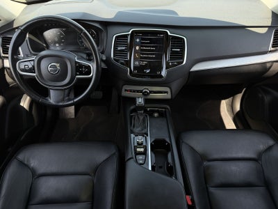 2021 Volvo XC90 T5 Momentum