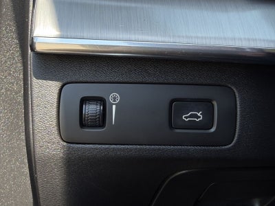 2021 Volvo XC90 T5 Momentum
