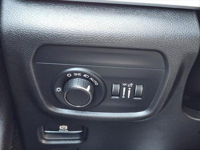 2025 Jeep Grand Cherokee Laredo 4x2