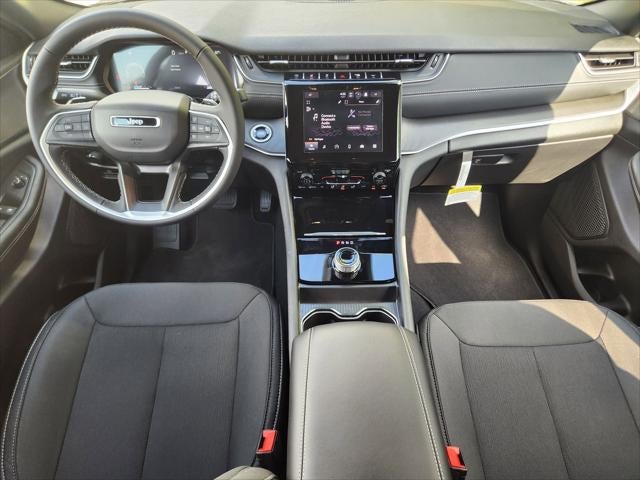 2026 Jeep Grand Cherokee GRAND CHEROKEE LAREDO 4X2