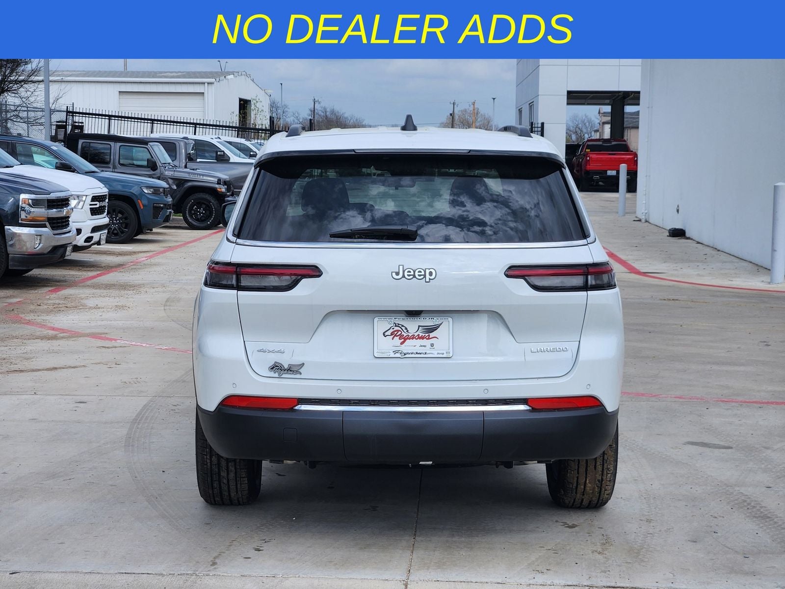 2025 Jeep Grand Cherokee L GRAND CHEROKEE L LAREDO 4X4