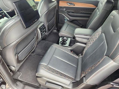 2025 Jeep Grand Cherokee L Summit Reserve 4x4