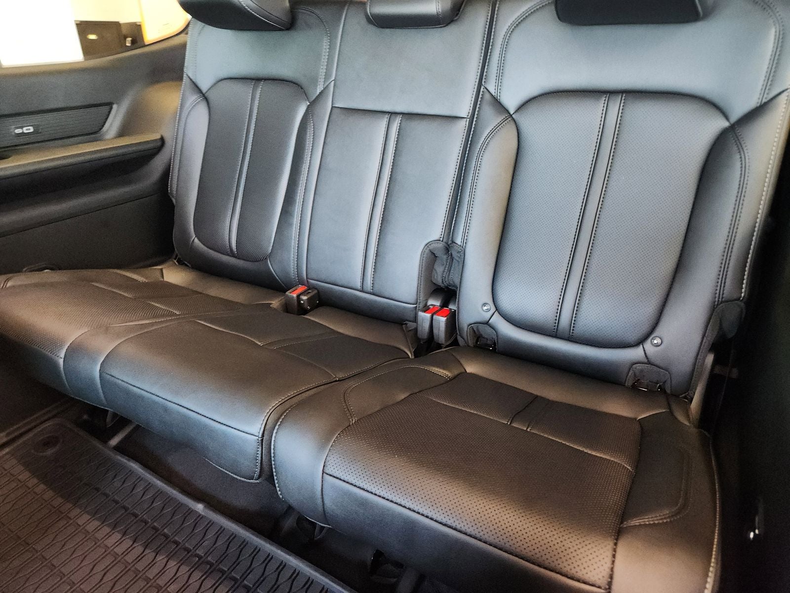 2026 Jeep Grand Wagoneer GRAND WAGONEER UPLAND 4X4