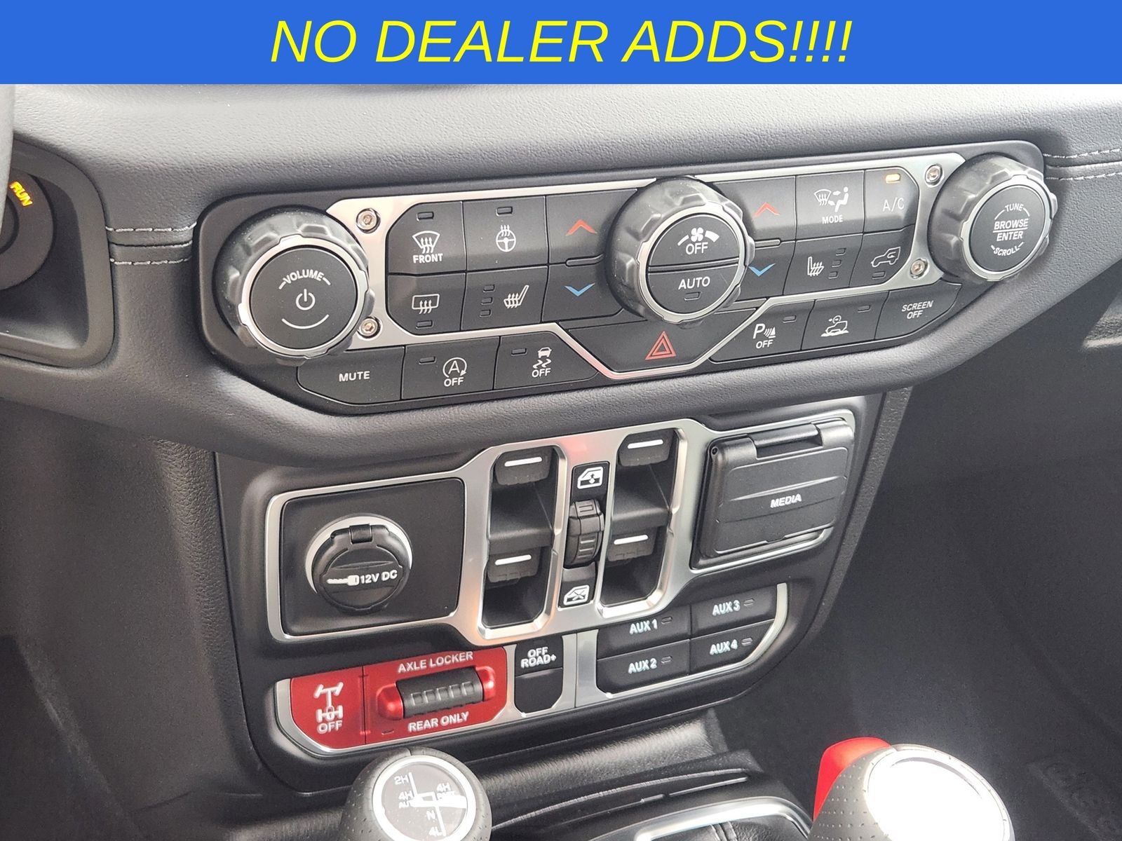 2026 Jeep Gladiator GLADIATOR MOJAVE X 4X4