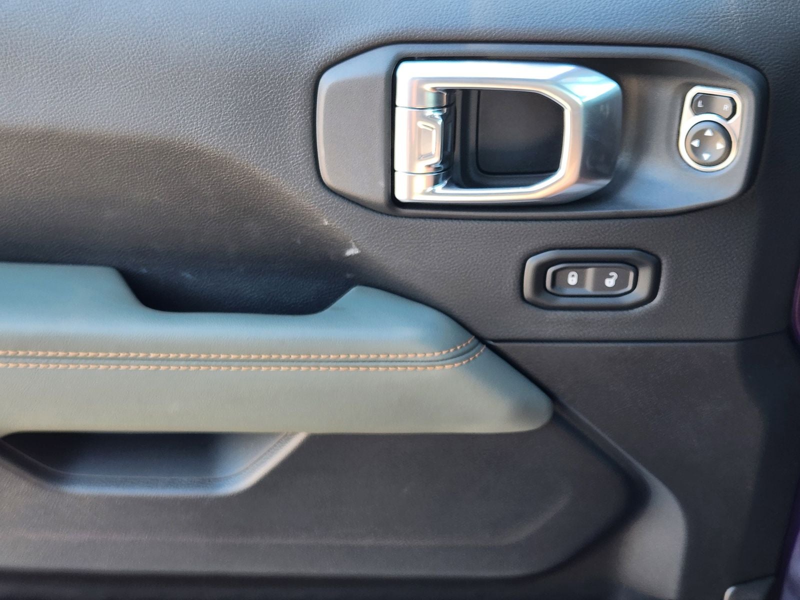 2026 Jeep Gladiator GLADIATOR MOJAVE X 4X4