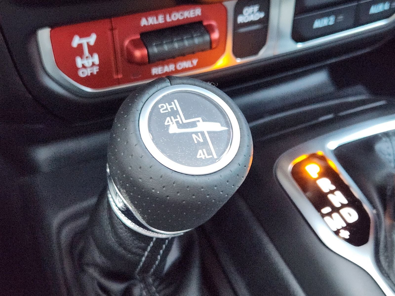 2026 Jeep Gladiator GLADIATOR MOJAVE 4X4