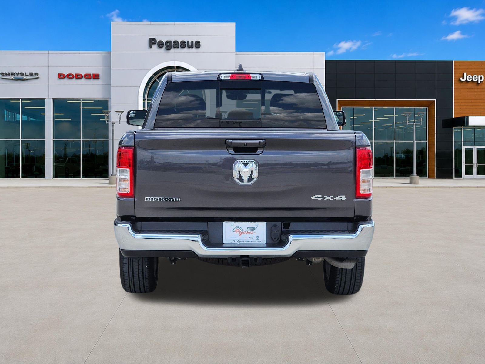 2022 RAM Ram 1500 Big Horn Crew Cab 4x4 5'7' Box