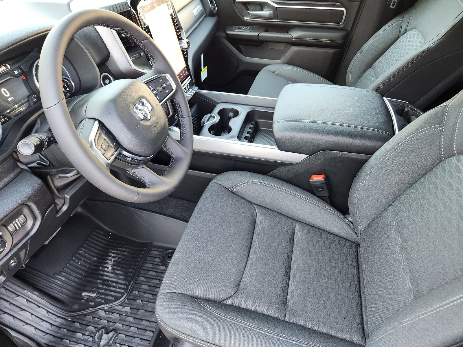 2026 RAM Ram 1500 RAM 1500 LONE STAR CREW CAB 4X4 5'7' BOX