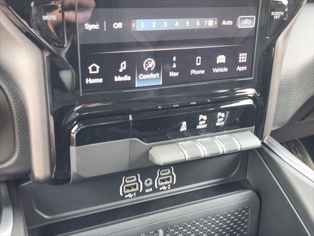 2026 RAM Ram 1500 RAM 1500 LONE STAR CREW CAB 4X4 5'7' BOX