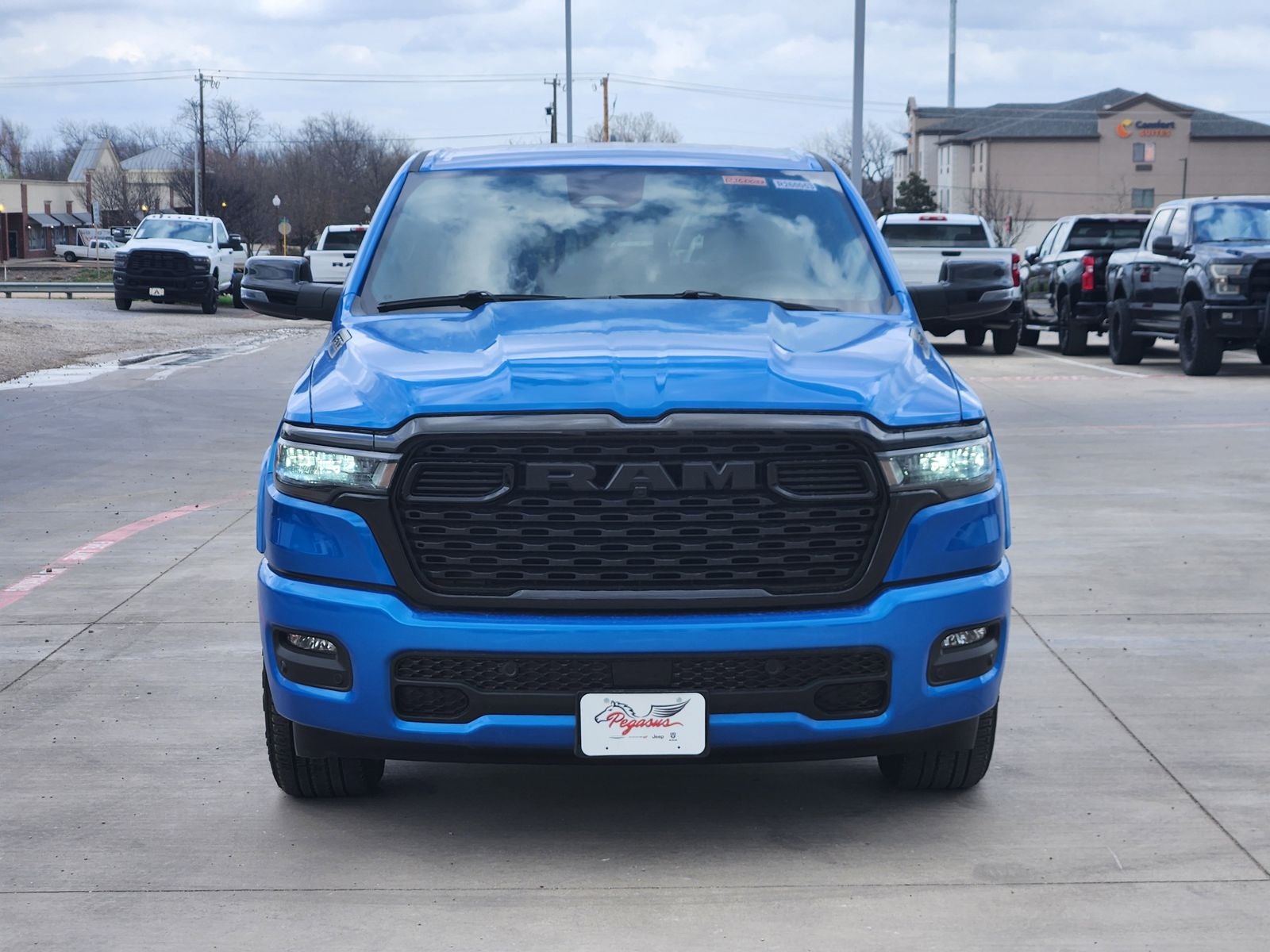2026 RAM Ram 1500 RAM 1500 LONE STAR CREW CAB 4X4 5'7' BOX