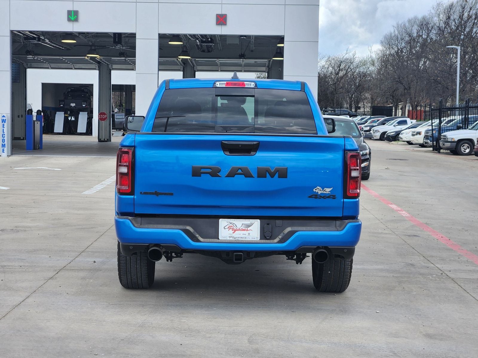 2026 RAM Ram 1500 RAM 1500 LONE STAR CREW CAB 4X4 5'7' BOX