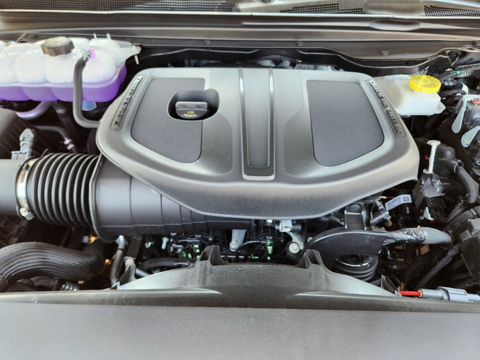 2025 RAM Ram 1500 RAM 1500 LARAMIE CREW CAB 4X4 5'7' BOX