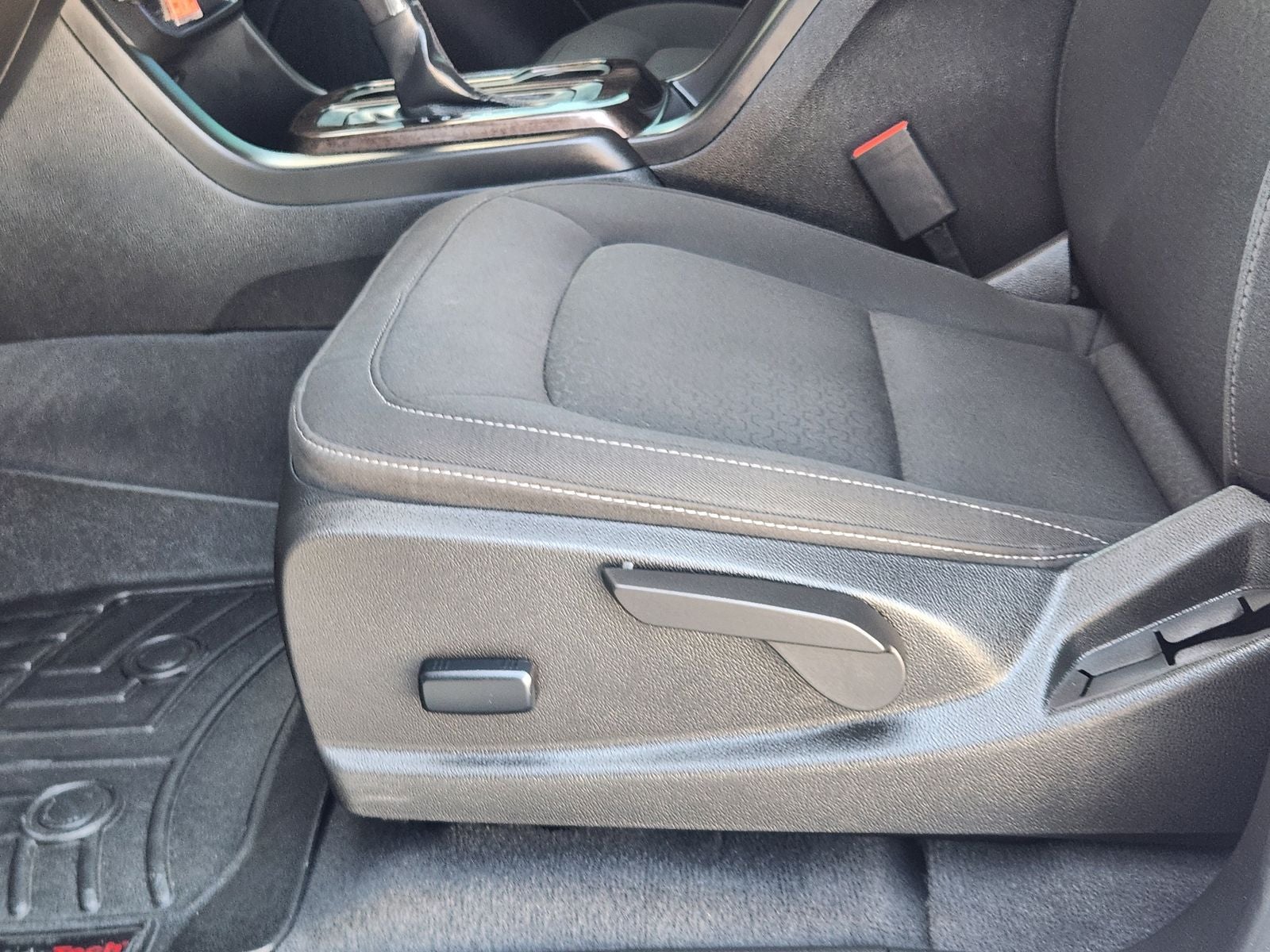 2022 GMC Canyon 4WD Crew Cab Short Box Elevation