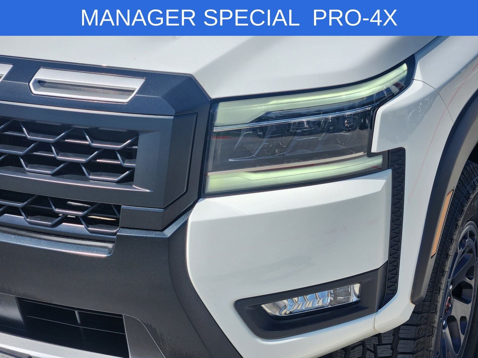 2025 Nissan Frontier Crew Cab PRO-4X 4x4