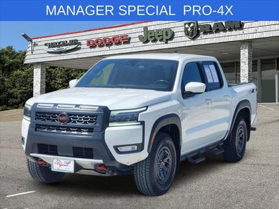 2025 Nissan Frontier Crew Cab PRO-4X 4x4