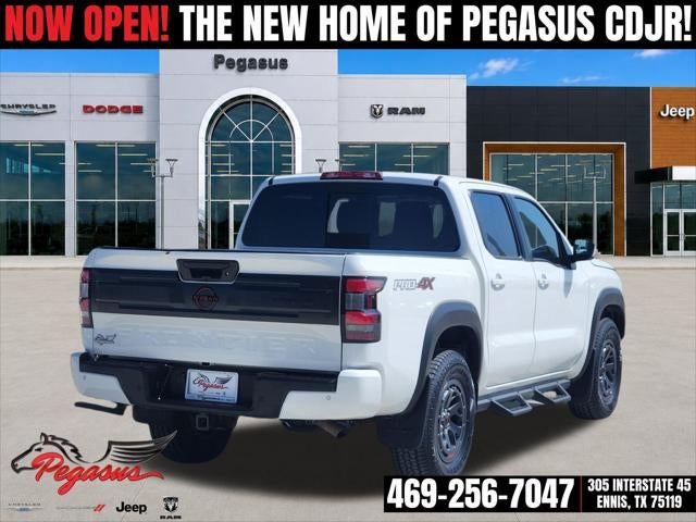 2025 Nissan Frontier Crew Cab PRO-4X 4x4
