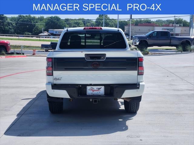 2025 Nissan Frontier Crew Cab PRO-4X 4x4