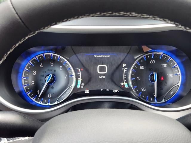 2027 Chrysler Pacifica PACIFICA SELECT