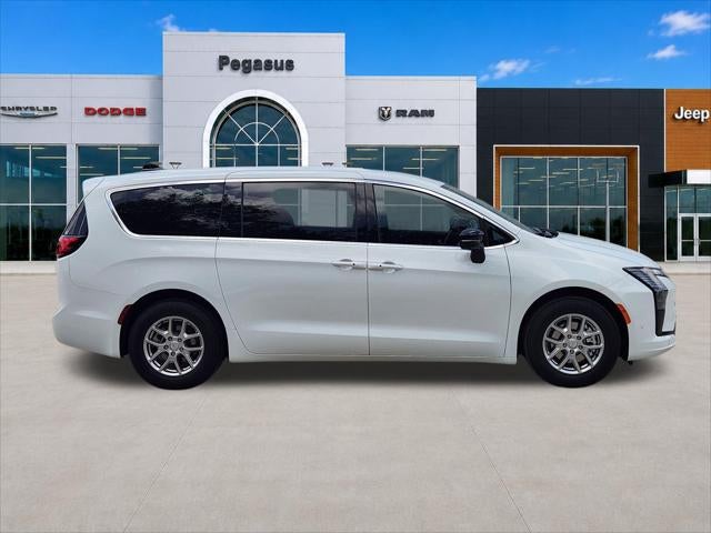 2027 Chrysler Pacifica PACIFICA SELECT