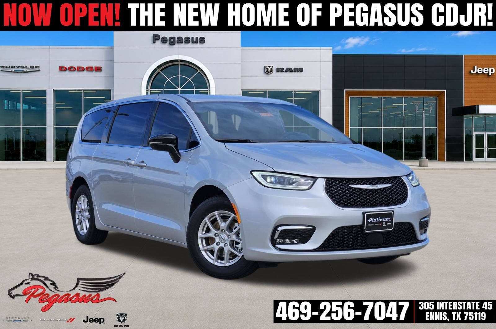 2026 Chrysler Pacifica Select's photo