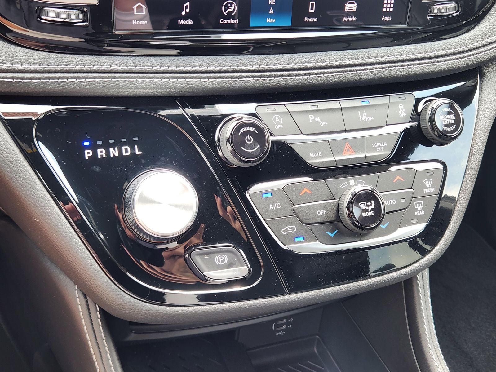 2027 Chrysler Pacifica PACIFICA LIMITED