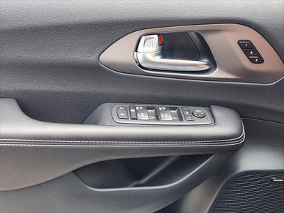 2027 Chrysler Pacifica PACIFICA LIMITED