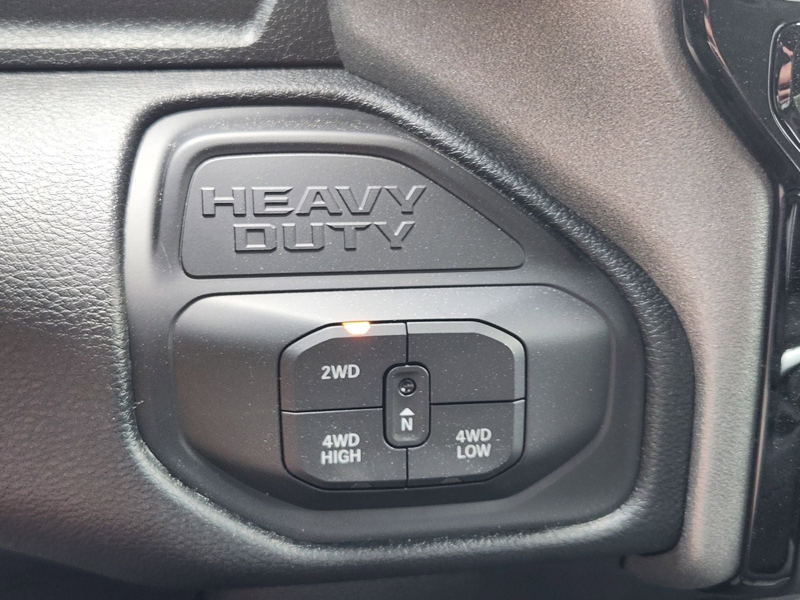 2026 RAM Ram 2500 RAM 2500 BLACK EXPRESS CREW CAB 4X4 8' BOX