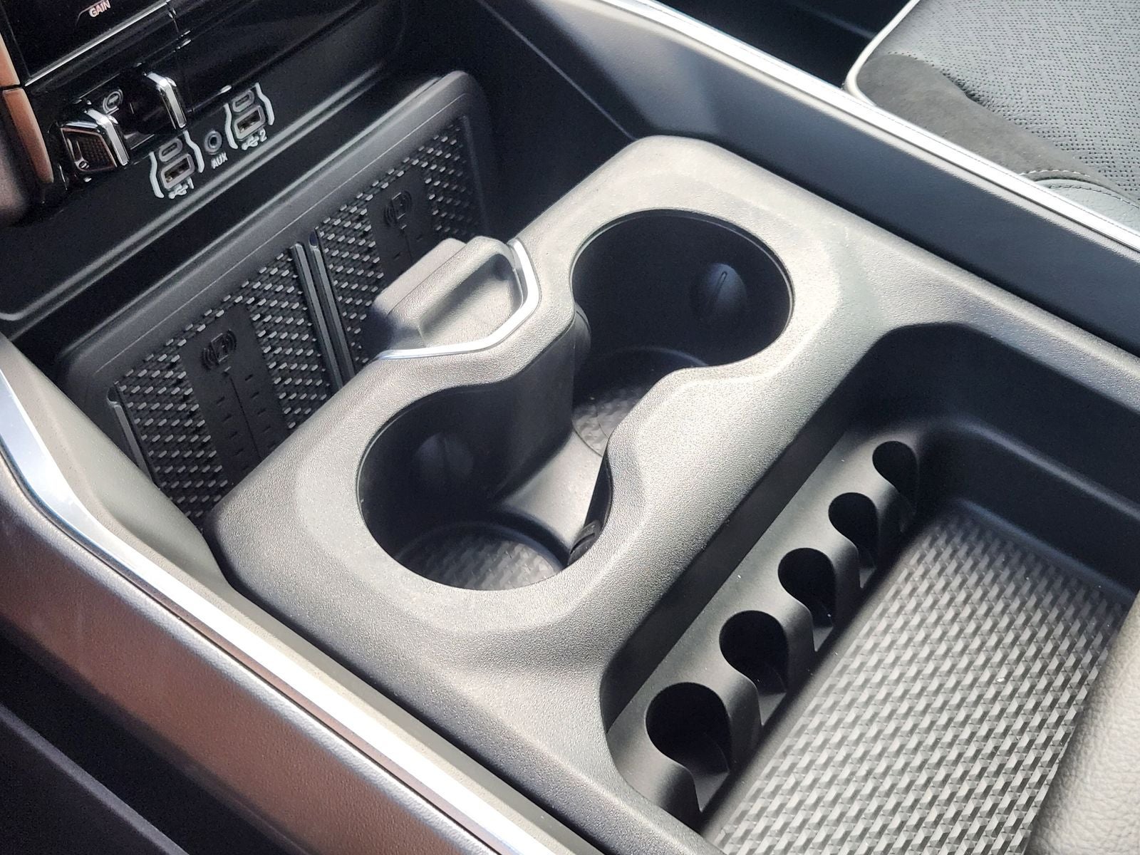 2025 RAM Ram 2500 RAM 2500 LARAMIE MEGA CAB 4X4 6'4' BOX