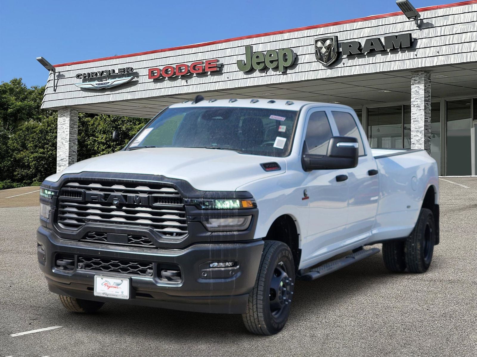 2026 RAM Ram 3500 RAM 3500 TRADESMAN CREW CAB 4X4 8' BOX