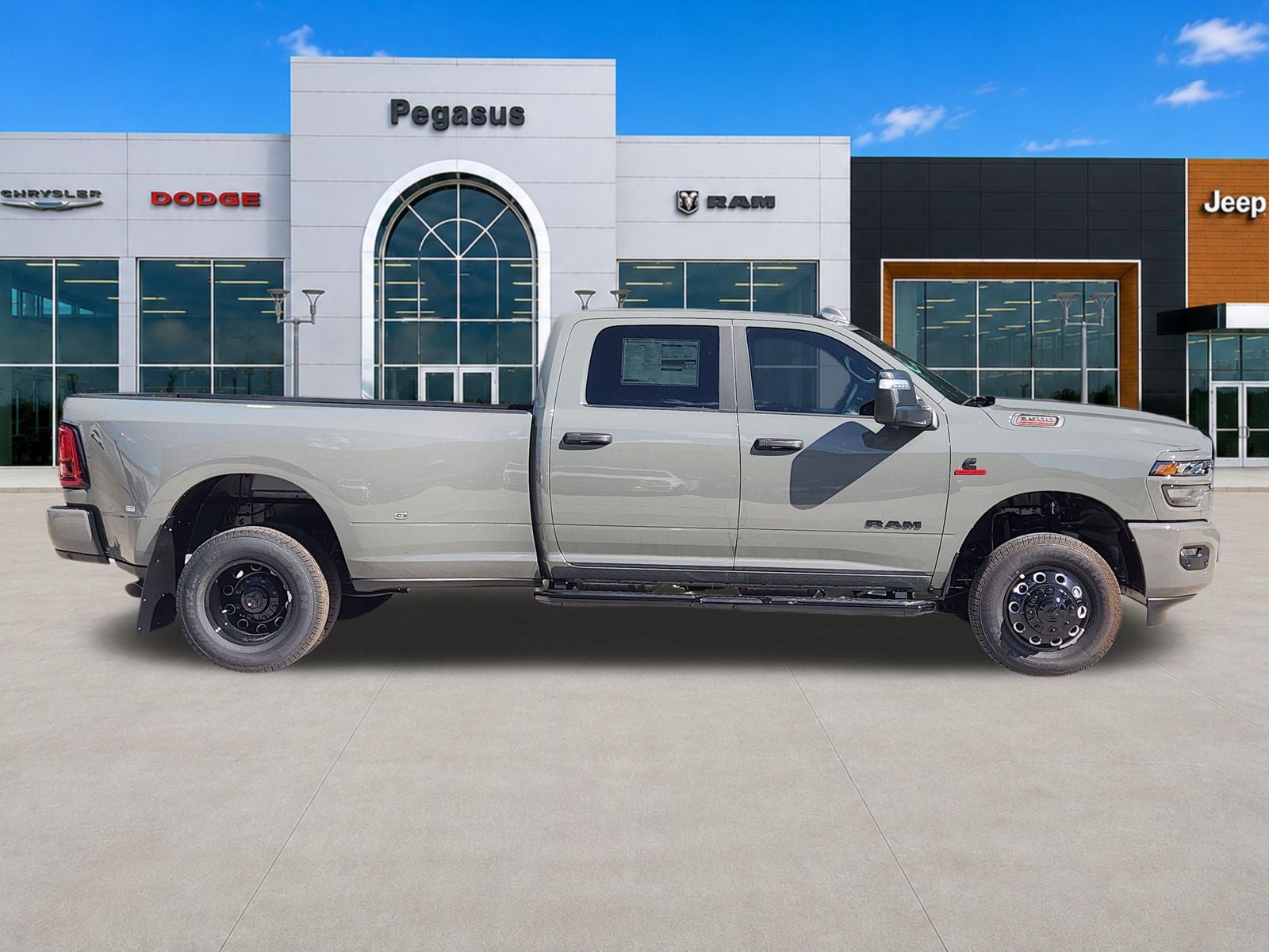 2026 RAM Ram 3500 RAM 3500 LONE STAR CREW CAB 4X4 8' BOX