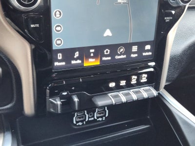 2024 RAM Ram 3500 Laramie Crew Cab 4x4 8' Box