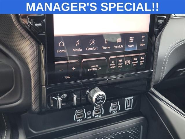 2026 RAM Ram 3500 RAM 3500 LIMITED MEGA CAB 4X4 6'4' BOX