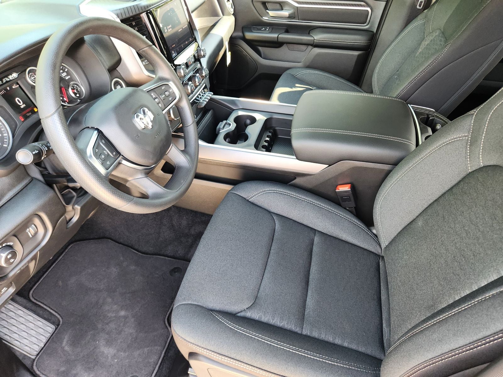 2026 RAM Ram 1500 RAM 1500 LONE STAR CREW CAB 4X2 5'7' BOX
