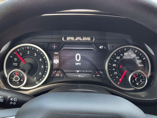 2026 RAM Ram 1500 RAM 1500 EXPRESS CREW CAB 4X4 5'7' BOX