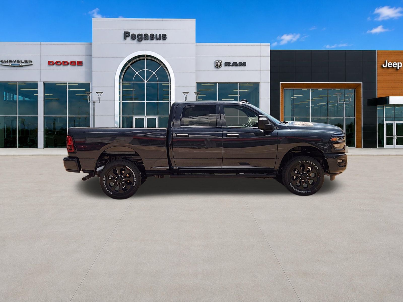 2026 RAM Ram 2500 RAM 2500 BLACK EXPRESS CREW CAB 4X4 6'4' BOX