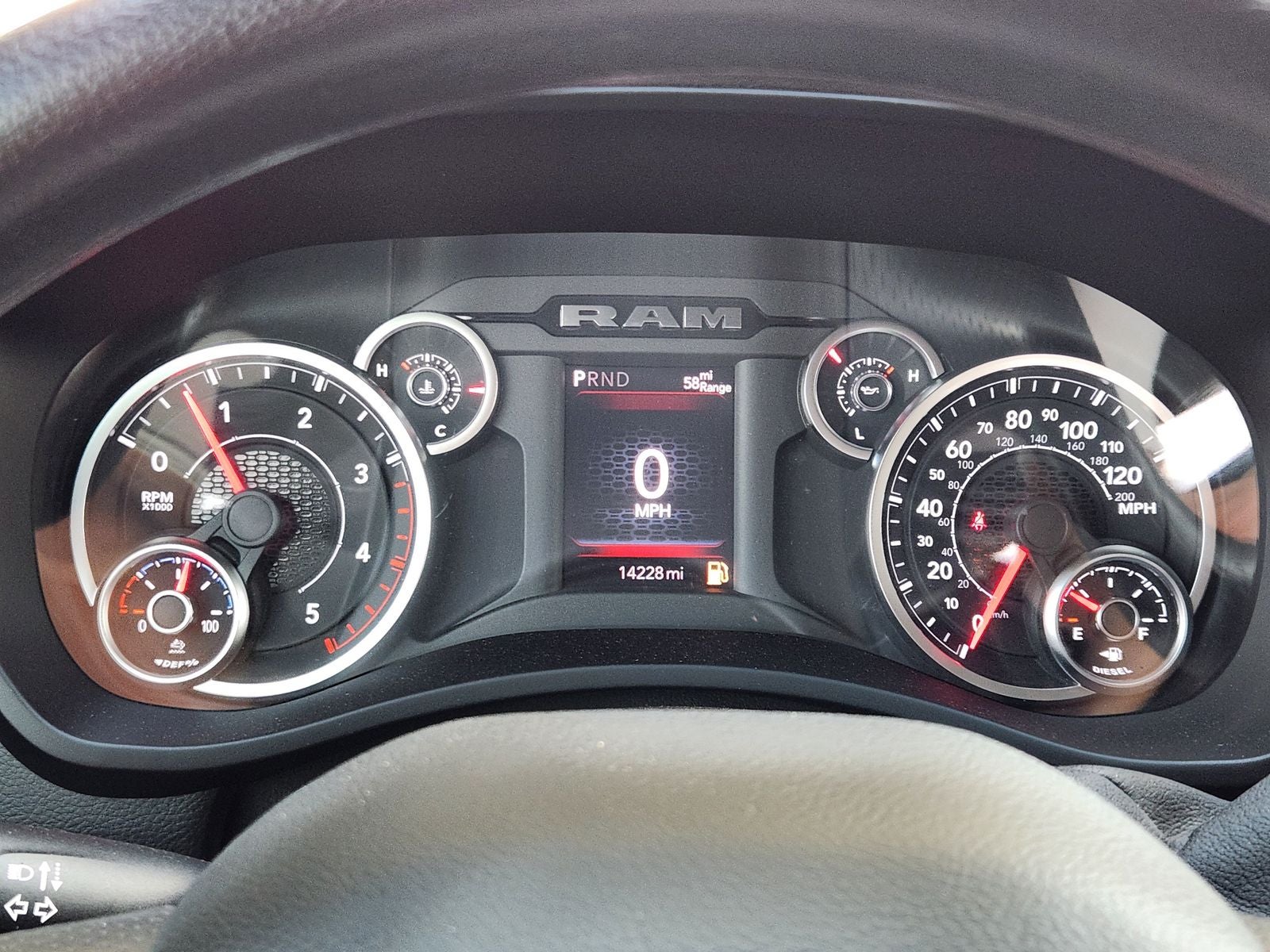 2025 RAM Ram 2500 Tradesman Crew Cab 4x4 6'4' Box