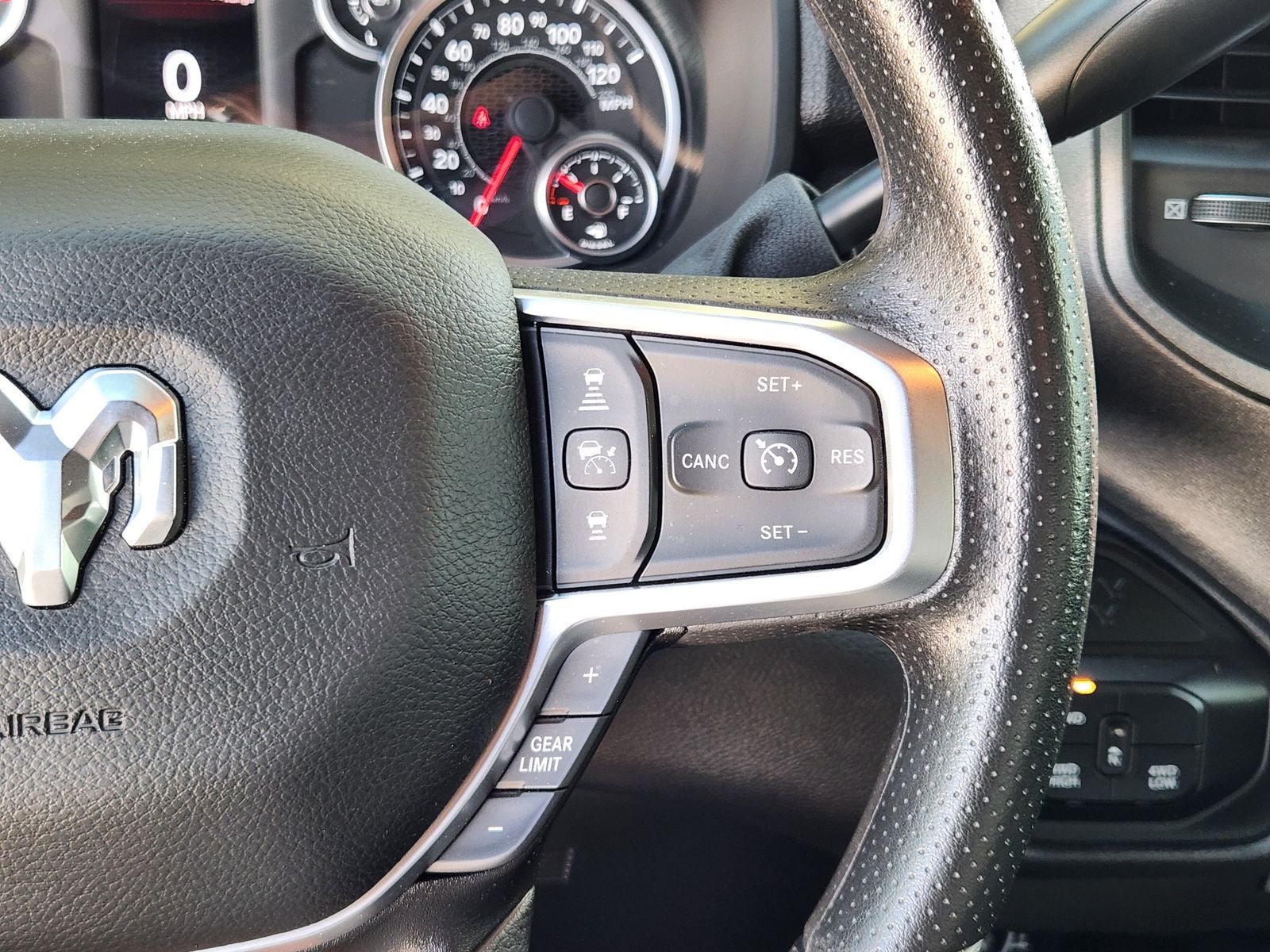 2025 RAM Ram 2500 Tradesman Crew Cab 4x4 6'4' Box