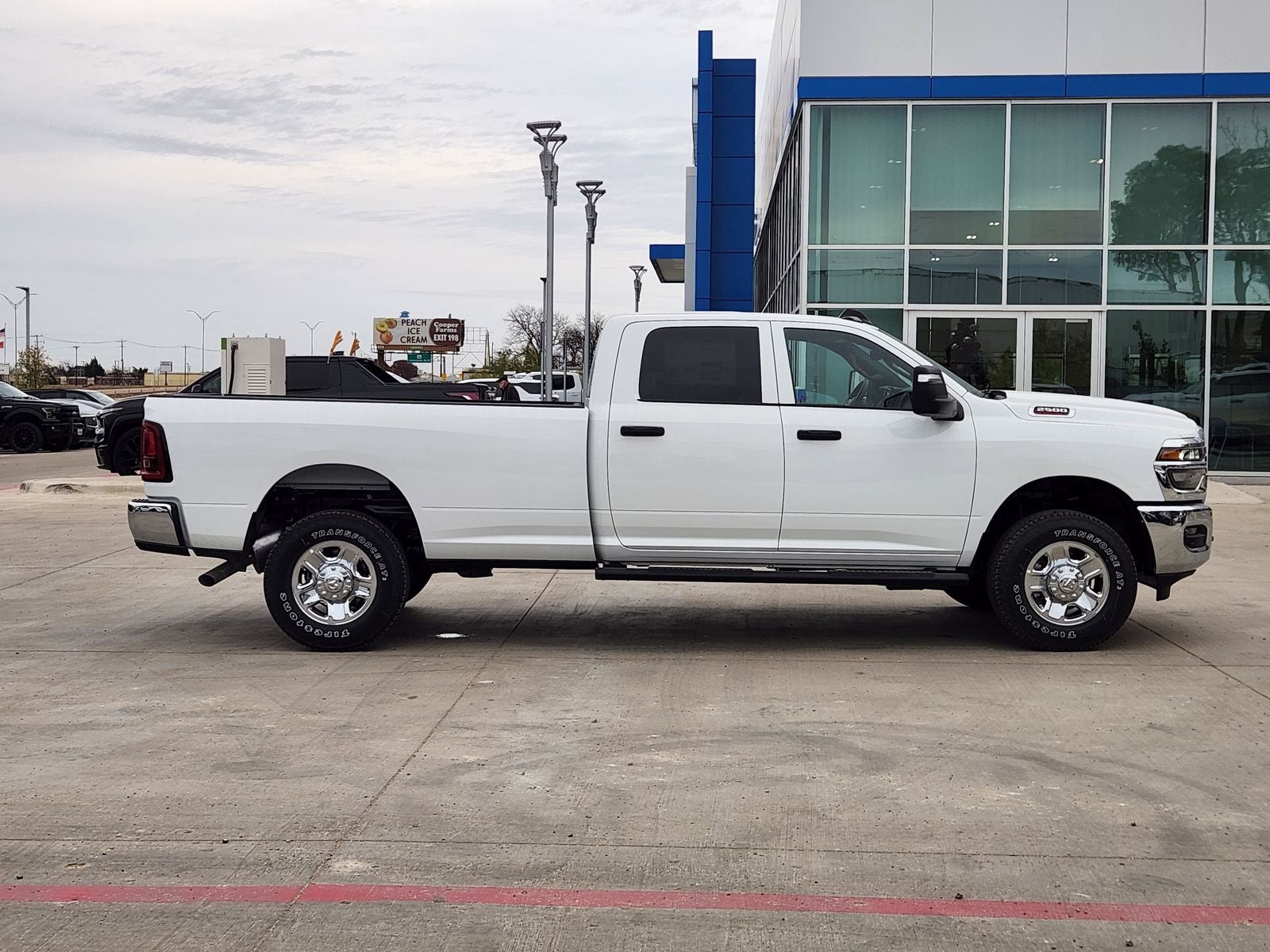 2026 RAM Ram 2500 RAM 2500 TRADESMAN CREW CAB 4X4 8' BOX