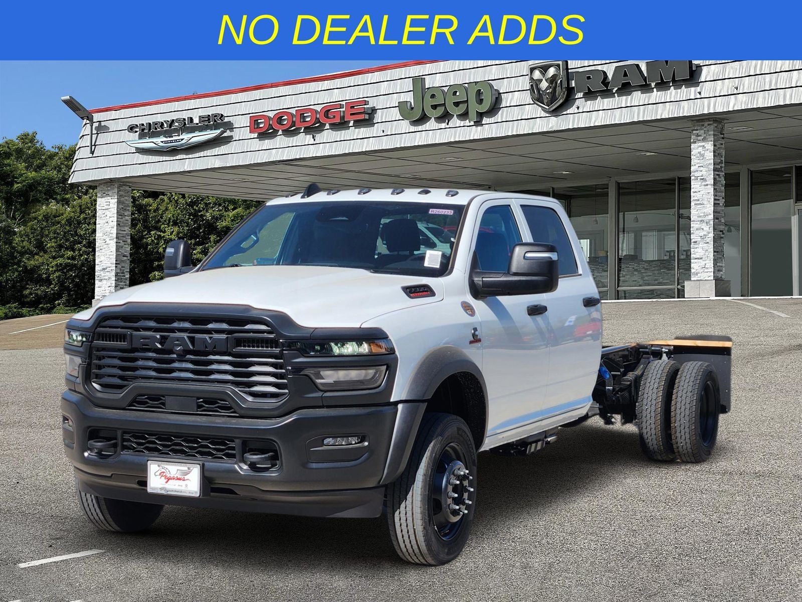 2026 RAM Ram 5500 Chassis Cab RAM 5500 TRADESMAN CHASSIS CREW CAB 4X4 84' CA