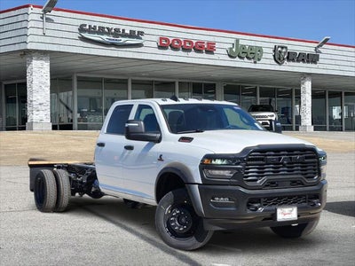 2026 RAM Ram 5500 Chassis Cab RAM 5500 TRADESMAN CHASSIS CREW CAB 4X4 84' CA