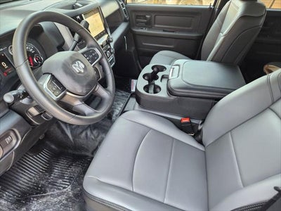 2026 RAM Ram 5500 Chassis Cab RAM 5500 TRADESMAN CHASSIS CREW CAB 4X4 84' CA