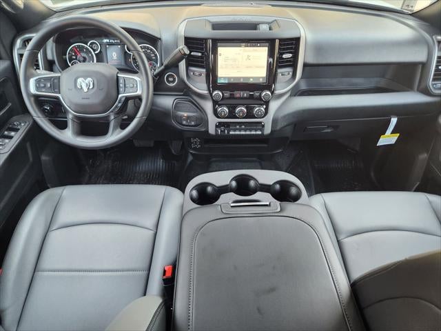 2026 RAM Ram 5500 Chassis Cab RAM 5500 TRADESMAN CHASSIS CREW CAB 4X4 84' CA