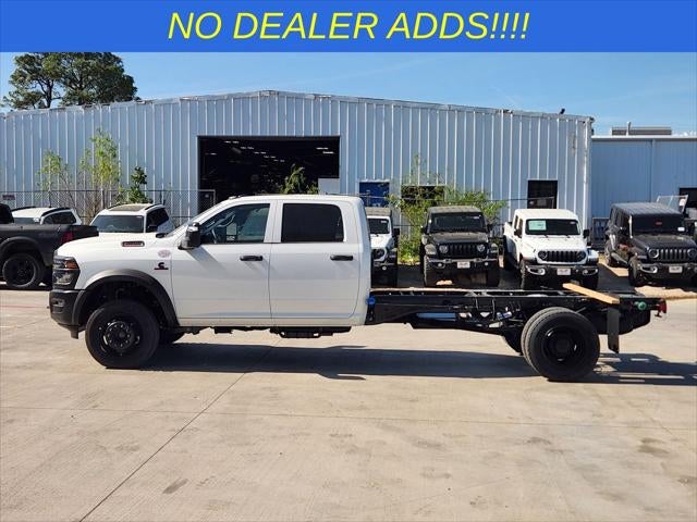 2026 RAM Ram 5500 Chassis Cab RAM 5500 TRADESMAN CHASSIS CREW CAB 4X4 84' CA