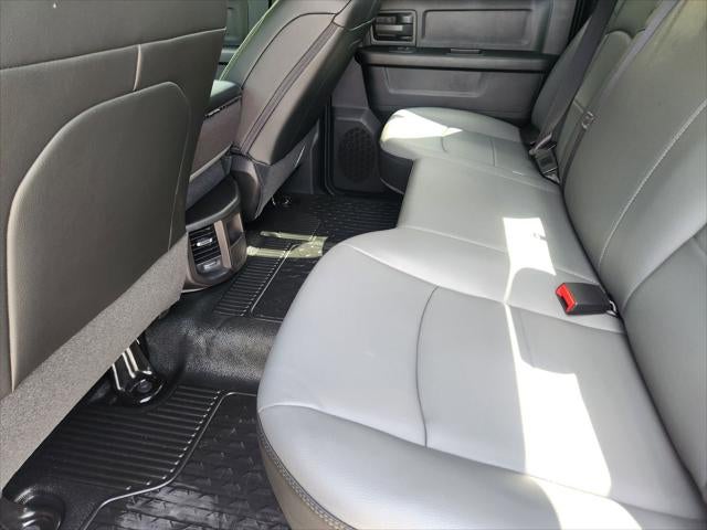 2026 RAM Ram 5500 Chassis Cab RAM 5500 TRADESMAN CHASSIS CREW CAB 4X4 84' CA