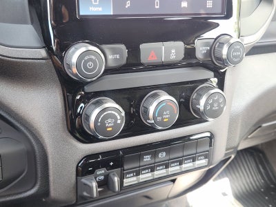2026 RAM 5500 Chassis Cab RAM 5500 TRADESMAN CHASSIS CREW CAB 4X4 84' CA