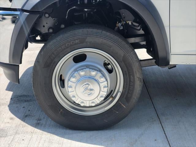 2026 RAM 5500 Chassis Cab RAM 5500 TRADESMAN CHASSIS CREW CAB 4X4 84' CA
