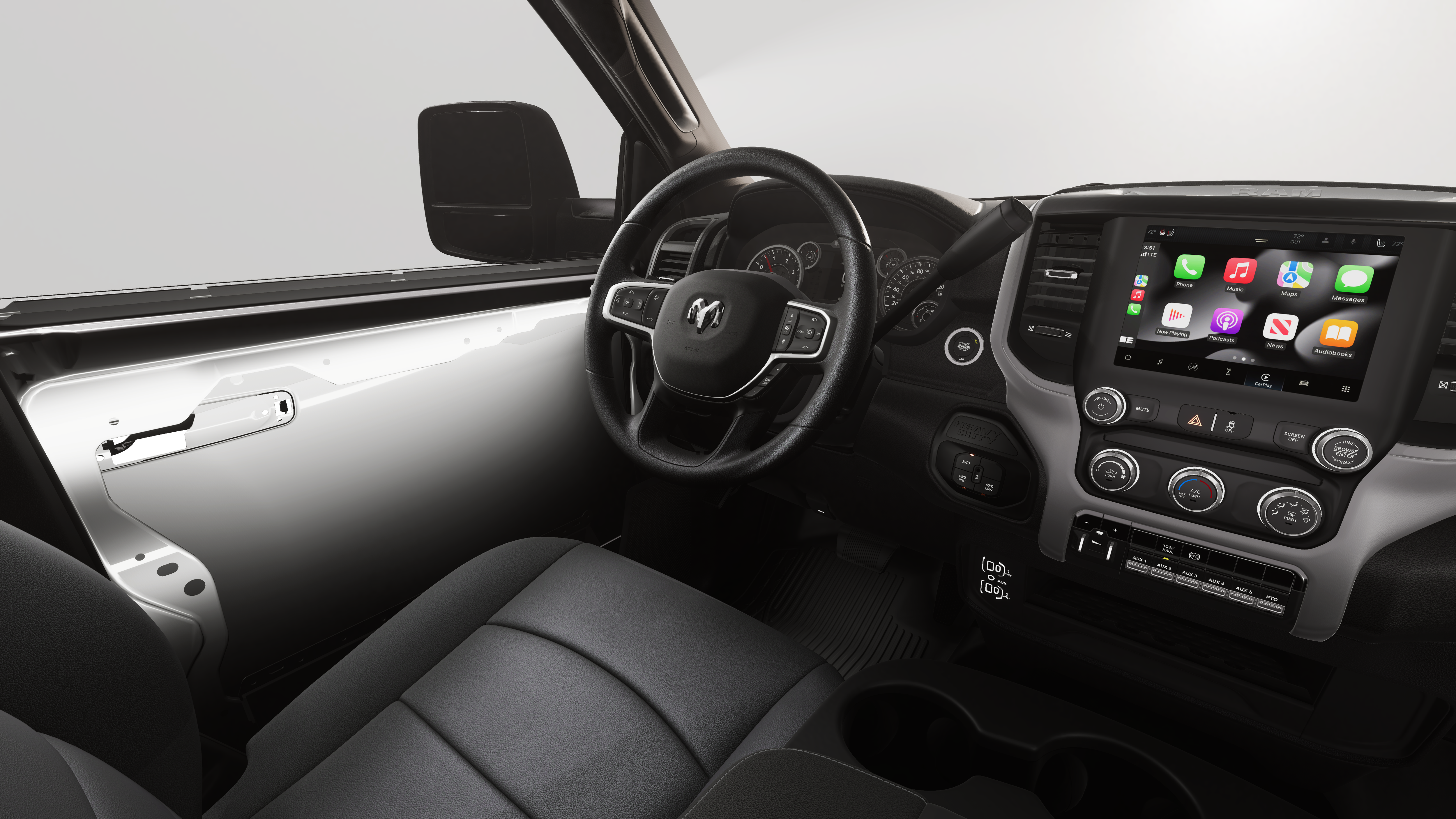 2026 RAM 5500 Chassis RAM 5500 TRADESMAN CHASSIS CREW CAB 4X4 84' CA