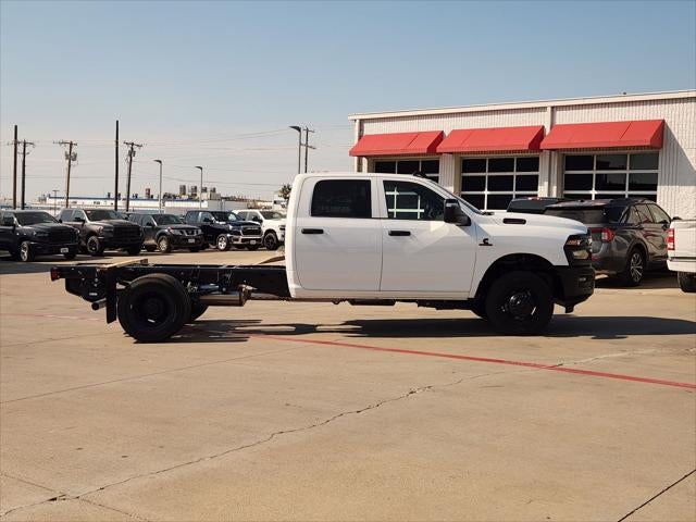2026 RAM Ram 3500 Chassis Cab RAM 3500 TRADESMAN CREW CAB CHASSIS 4X4 60' CA